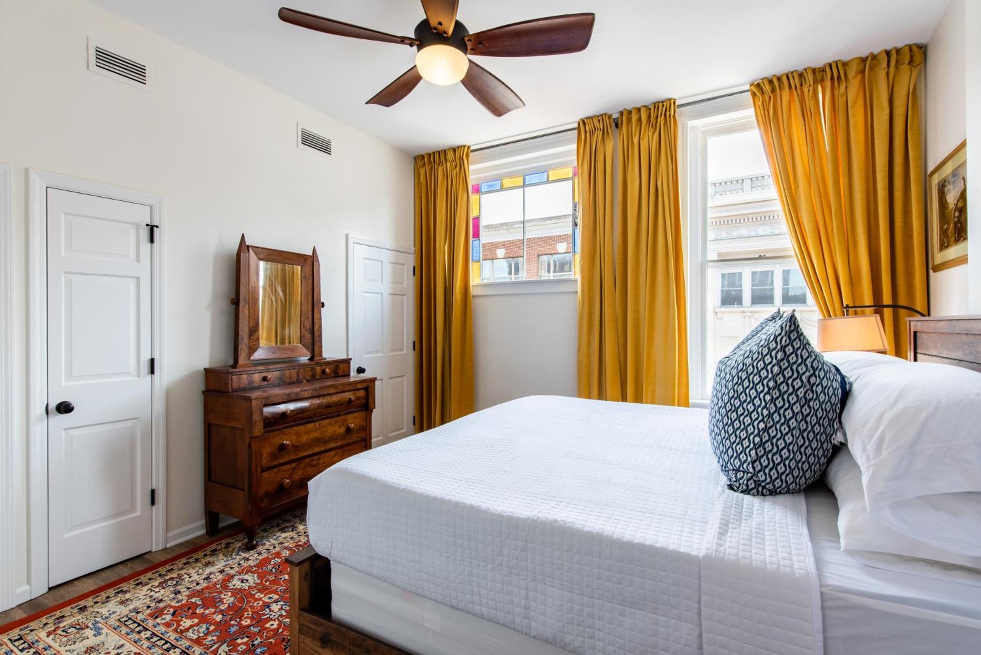 The Woodford Hotel Versailles المظهر الخارجي الصورة
